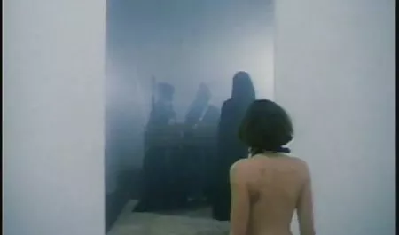 Zwei heiße Milfs haben mit dem Riegel kostenlose sexfilme gina wild eines Mannes umgegangen