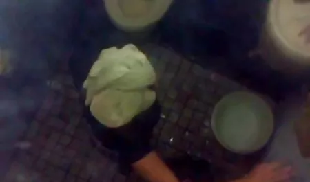 Asian Chick saugt Schwanz an einen tier pornos kostenlos Fremden