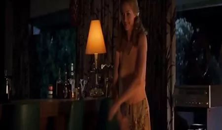 Leidenschaftliche kostenlose romantische sexfilme Schlampe im Club