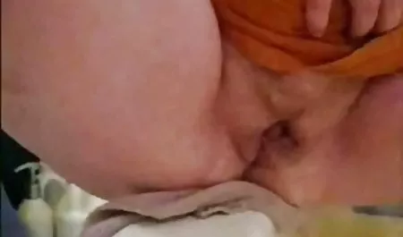 Sie schüttelt Brüste kostenlose pornovideos ansehen für Sie