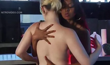 Sex kostenlose asiatische pornofilme Orgie in einem Nachtclub