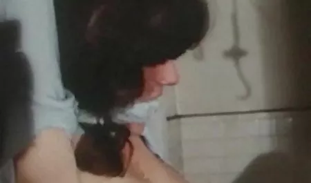 Sasha Sweet trinkt Sperma nach einem Handjob deutsche sexfilme hd kostenlos