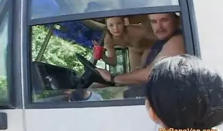 Schönheit erlebt Blowjob kostenlose hausfrauen pornos